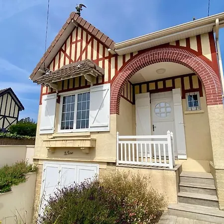 La Proue, Charmante Maisonnette Proche De La Apartman Ouistreham